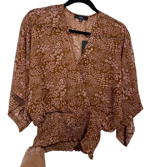 Lulu’s Brown Floral Flowy Sleeves Smocked Hem V-Neck New With Tags-M - Picture 9 of 9